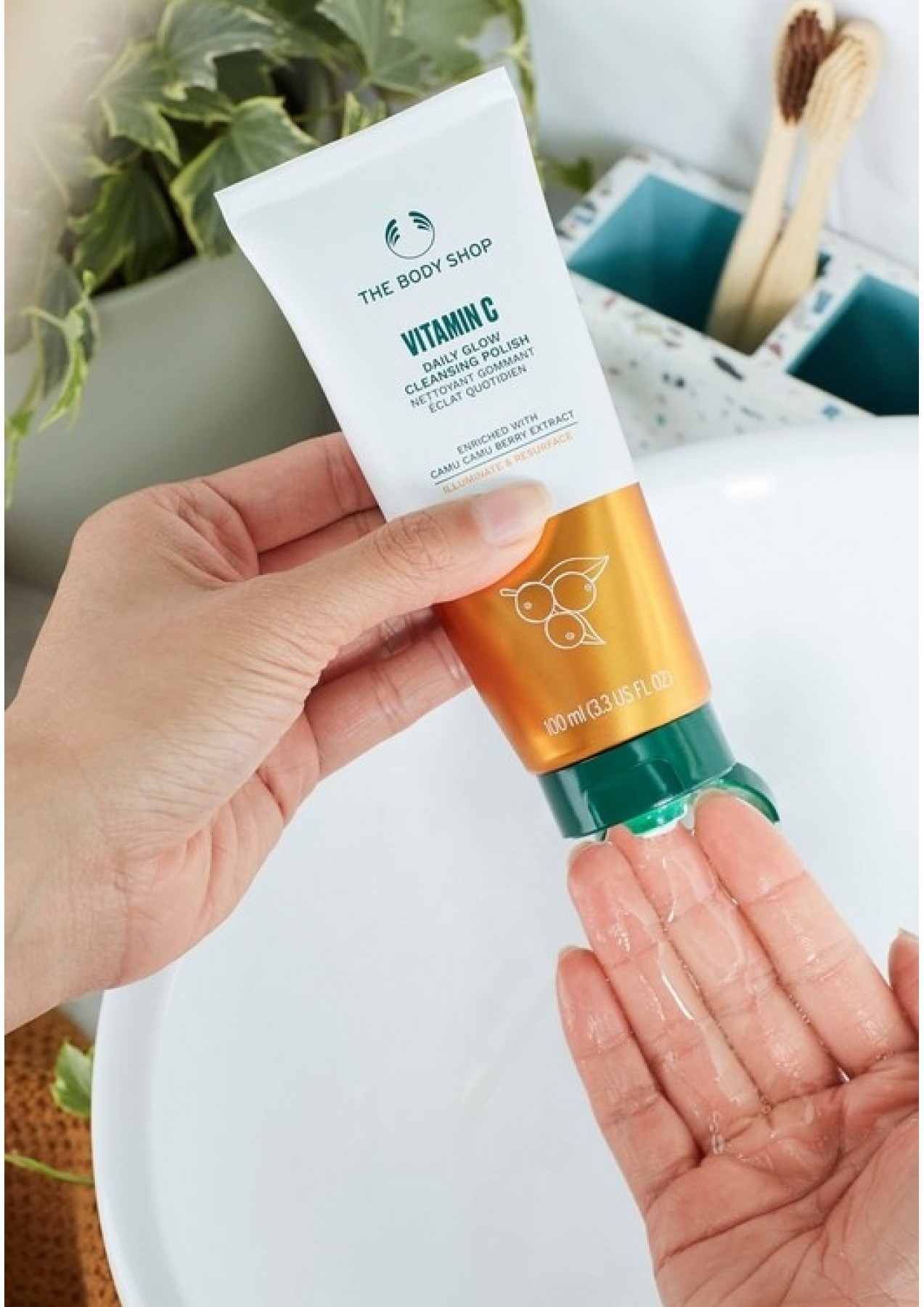 Loțiune pentru curățat și exfoliat tenul Vitamin C, 100 ml - imagine 3